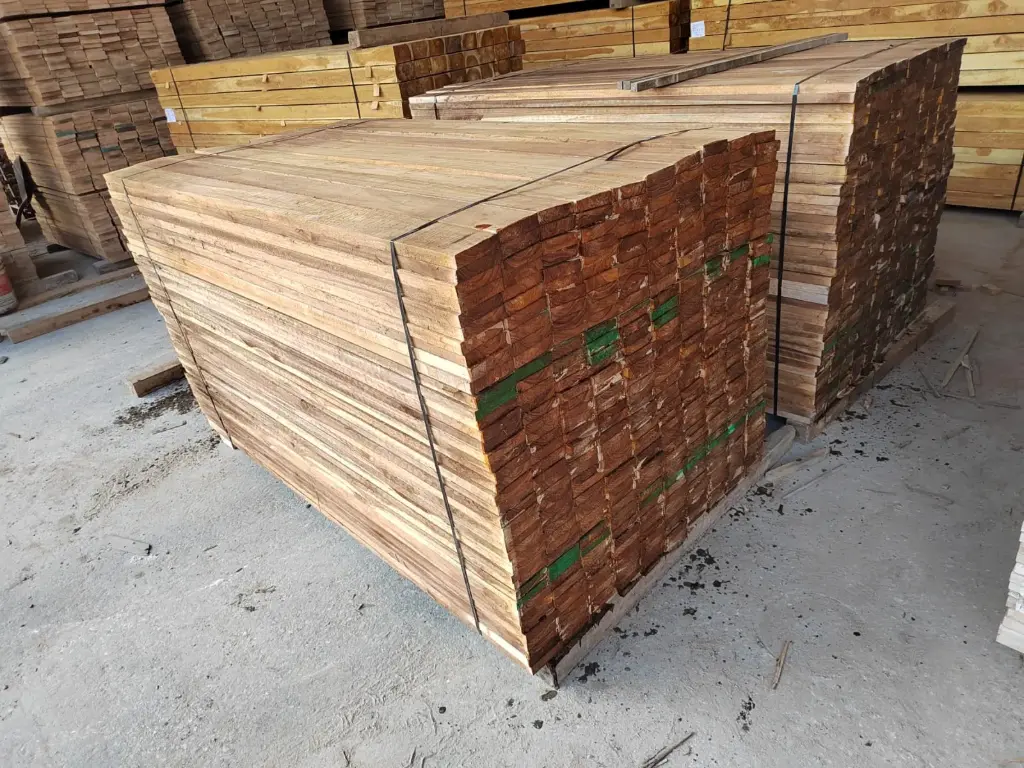 TABLA VERDE  *1.5in*3in*5ft*  E